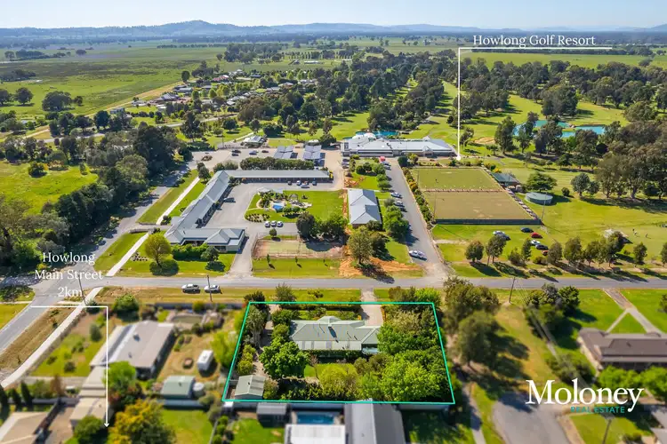 71 East Street, Howlong NSW 2643