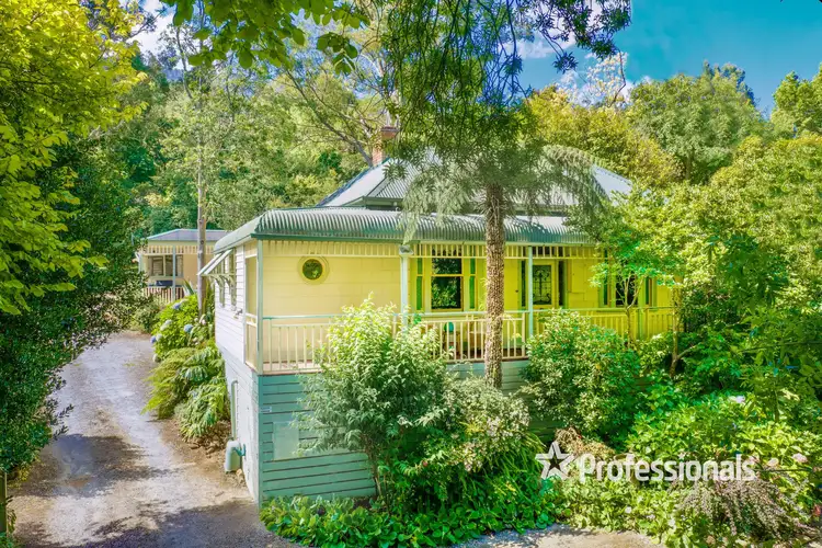 33 Blackwood Avenue, Warburton VIC 3799