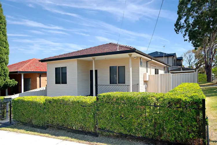 31 Kingsgrove Road, Belmore NSW 2192