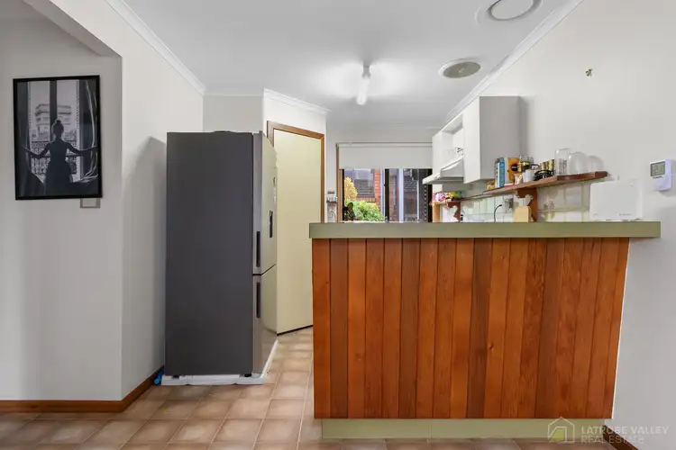 Sixth view of Homely unit listing, 2/21 Ann Street, Morwell VIC 3840