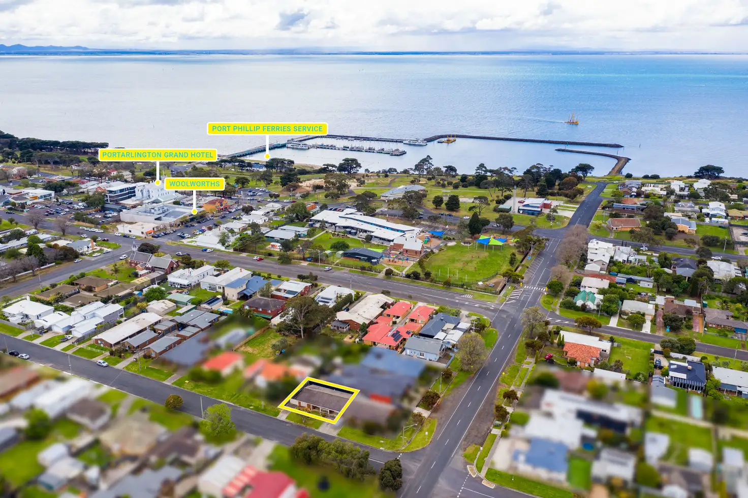 Main view of Homely unit listing, 2/30 Fisher Street, Portarlington VIC 3223
