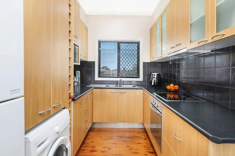 Fifth view of Homely unit listing, 4/8 Armstrong Street, West Wollongong NSW 2500