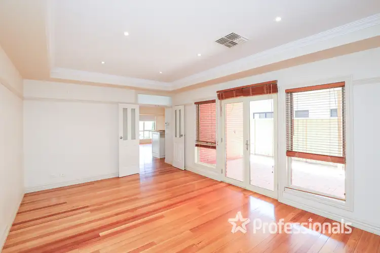 Fifth view of Homely townhouse listing, 37 Walnut Avenue, Mildura VIC 3500