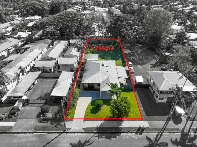 487 Mccoombe Street, Mooroobool QLD 4870