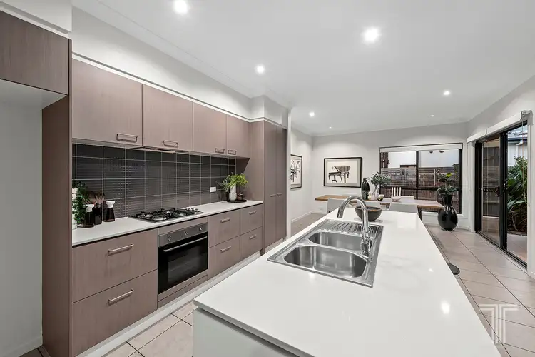 Fifth view of Homely townhouse listing, 15/16-28 Surbiton Court, Carindale QLD 4152