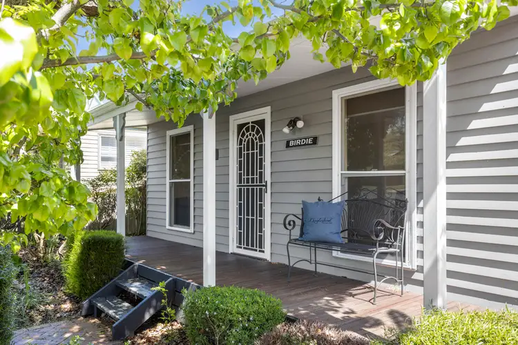2/2 Bridport Street, Daylesford VIC 3460