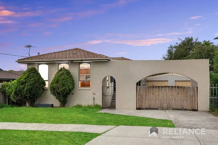 Main view of Homely house listing, 33 Huntingfield Drive, Hoppers Crossing VIC 3029