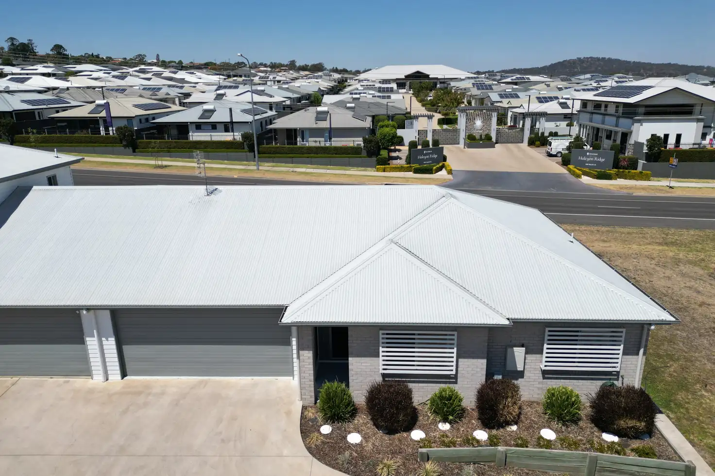 Main view of Homely townhouse listing, 2/541 South Street, Glenvale QLD 4350