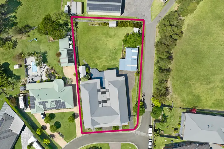66 Rondanella Drive, Kanahooka NSW 2530