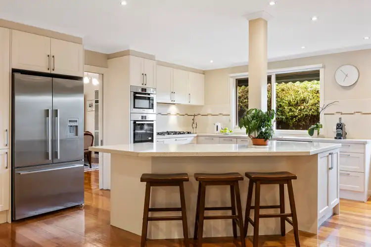 3 Chapman Boulevard, Glen Waverley VIC 3150