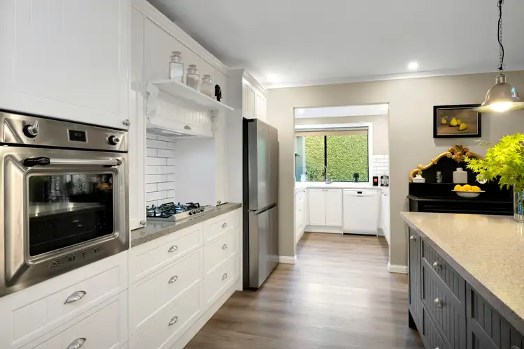 Sixth view of Homely house listing, 17 Glendon Drive, Warragul VIC 3820