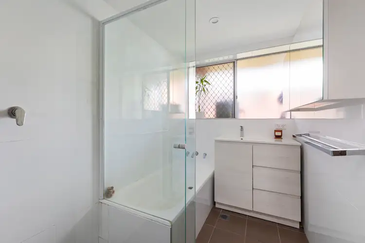 Fifth view of Homely apartment listing, 10/6 Regent Street, Dee Why NSW 2099