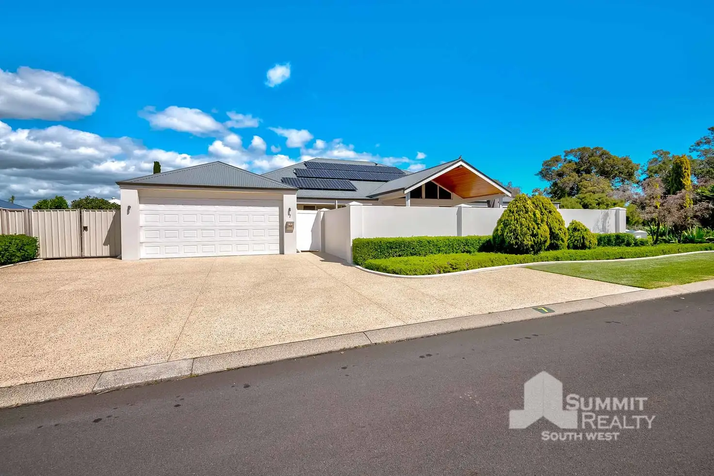 Main view of Homely house listing, 7 Tourmaline Ridge, Australind WA 6233