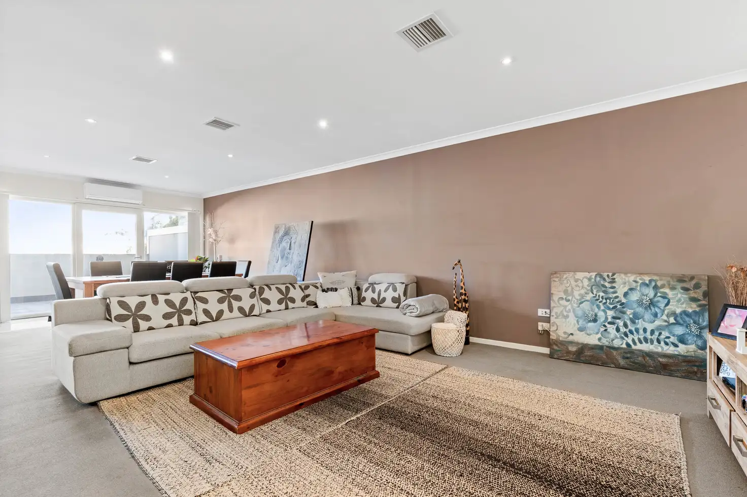 Main view of Homely unit listing, 11/3 Gourlay Road, Hillside VIC 3037