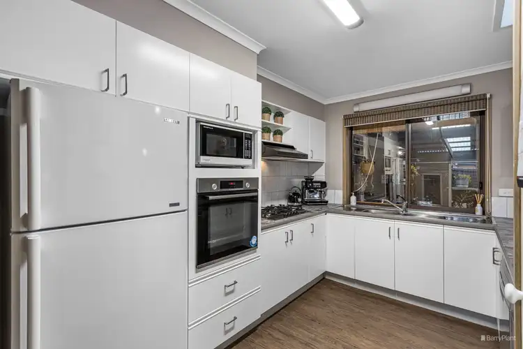 Fifth view of Homely house listing, 7 Oliver Court, Kilsyth South VIC 3137