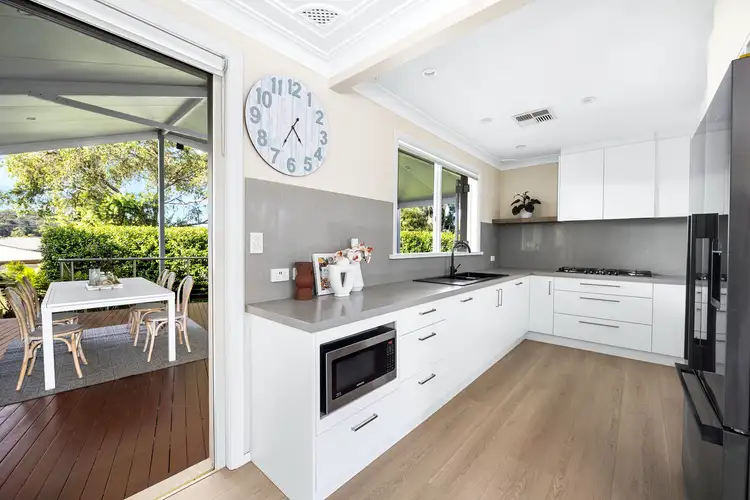 Sixth view of Homely house listing, 30 Oxford Falls Road, Beacon Hill NSW 2100