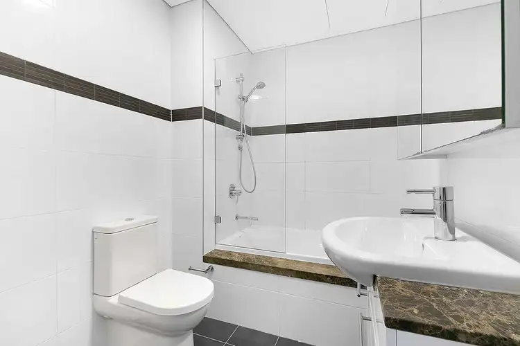 Fifth view of Homely apartment listing, 402/21 Enmore Road, Newtown NSW 2042