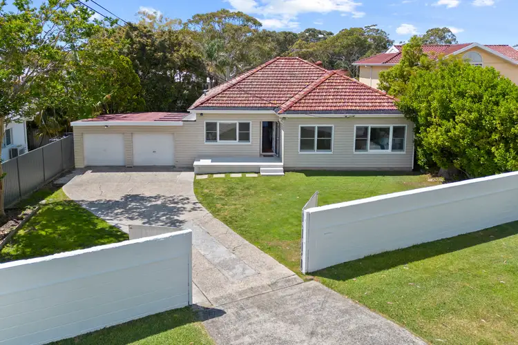 32 Saunders Bay Road, Caringbah South NSW 2229