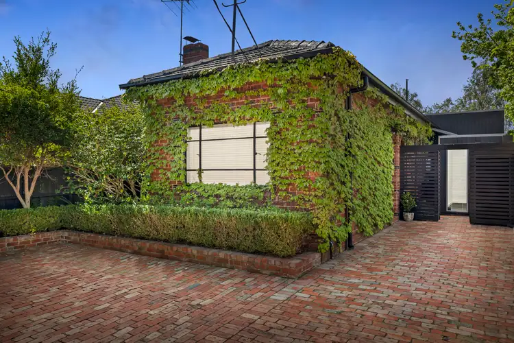 29 Bundeera Road, Caulfield South VIC 3162