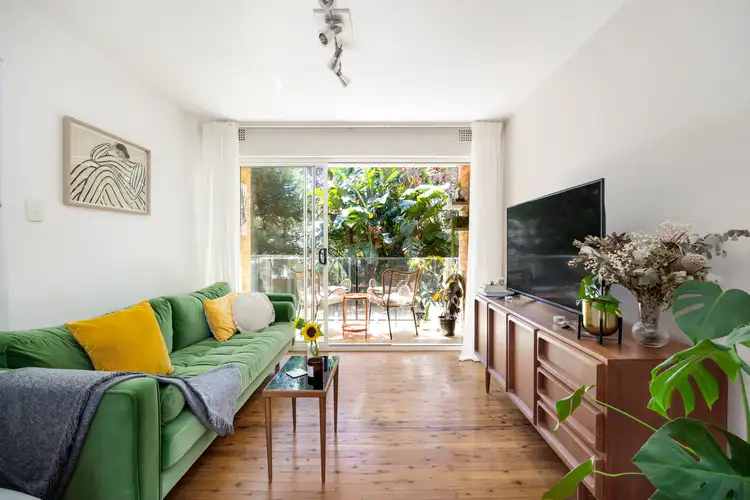 1/6 Livingstone Place