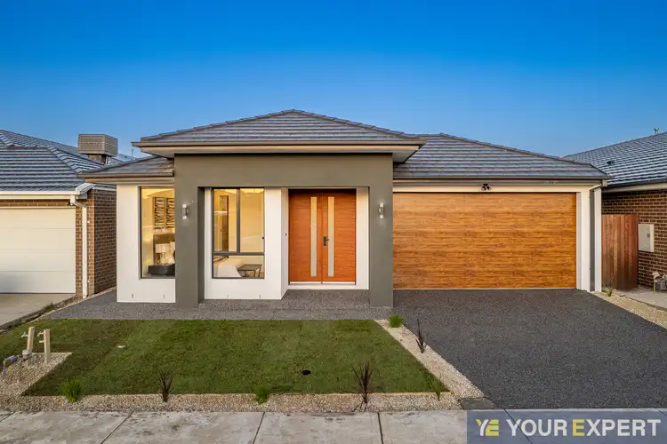 5 Sunlight Avenue, Clyde North VIC 3978