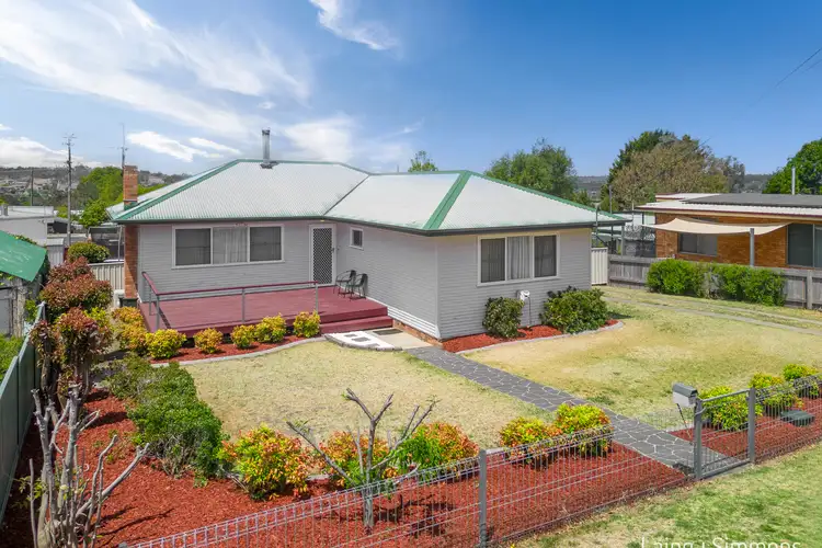 1 Kelly Avenue, Armidale NSW 2350