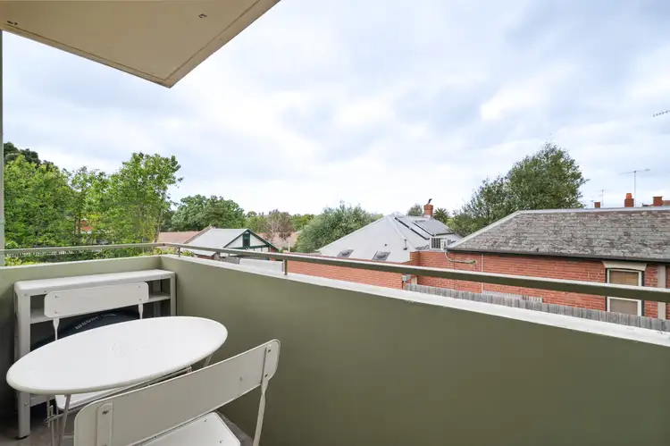 Fifth view of Homely apartment listing, 5/124a Barkers Road, Hawthorn VIC 3122