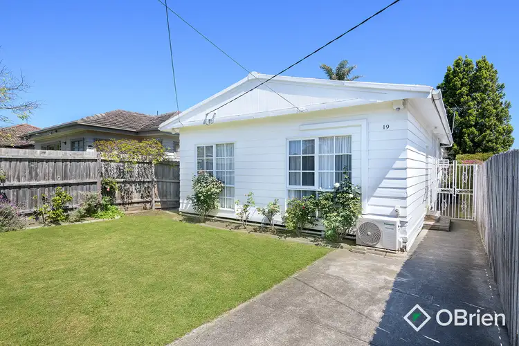 19 Petrie Street, Frankston VIC 3199