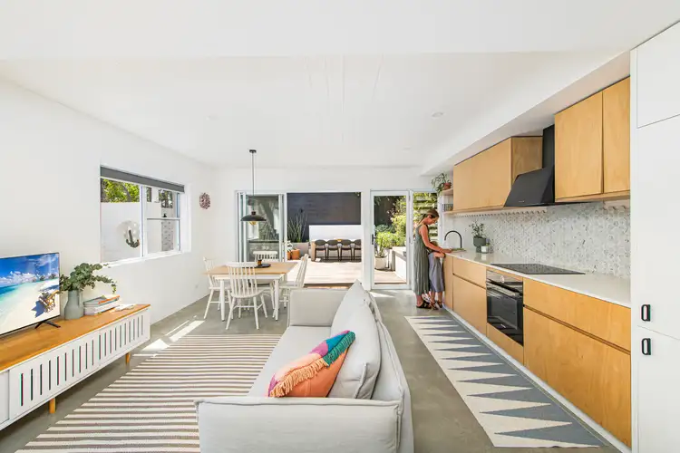 2/7 Seddon Hill Road, Freshwater NSW 2096