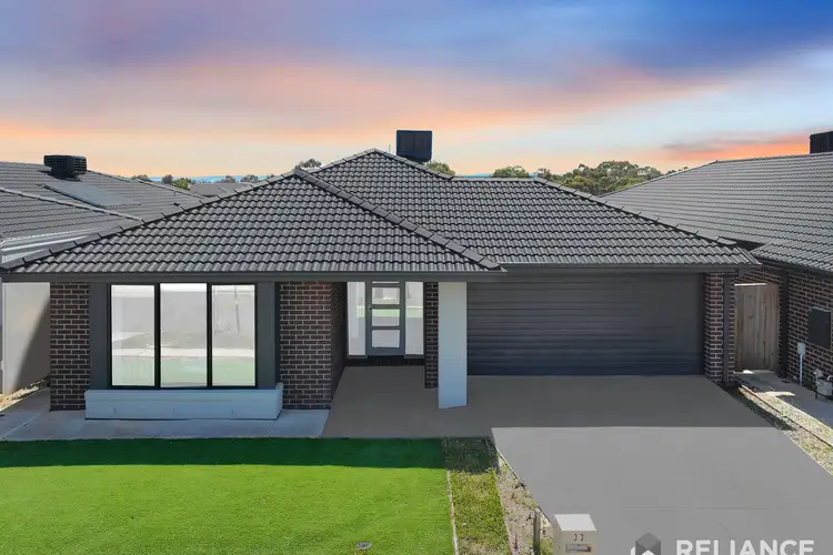 33 Bolton Street, Melton South VIC 3338