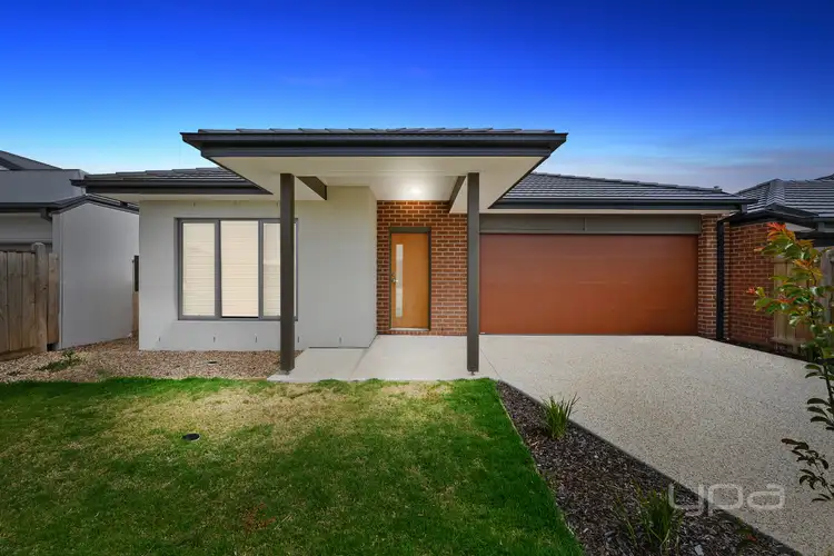 25 Hazelmere Avenue, Eynesbury VIC 3338