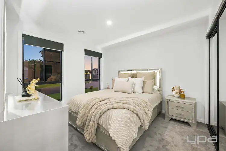 Fifth view of Homely house listing, 25 Saratoga Crescent, Keilor Downs VIC 3038