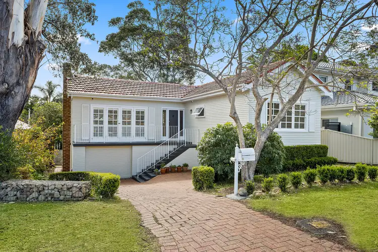 8 Byrarong Avenue, Mangerton NSW 2500