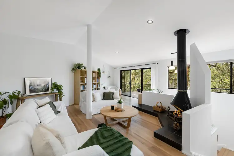 Second view of Homely house listing, 7 Lowanna Place, Hornsby NSW 2077