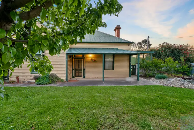18 Sugden Street, Tocumwal NSW 2714