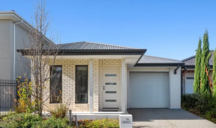 10 Whitestone Road, Point Cook VIC 3030