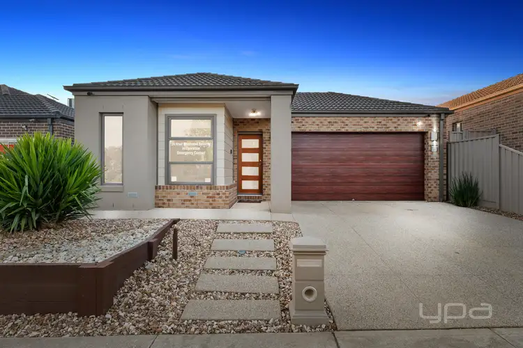33 Riverbank Boulevard, Harkness VIC 3337