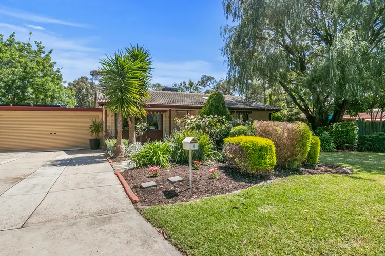 8 Pennant Street, Aberfoyle Park SA 5159