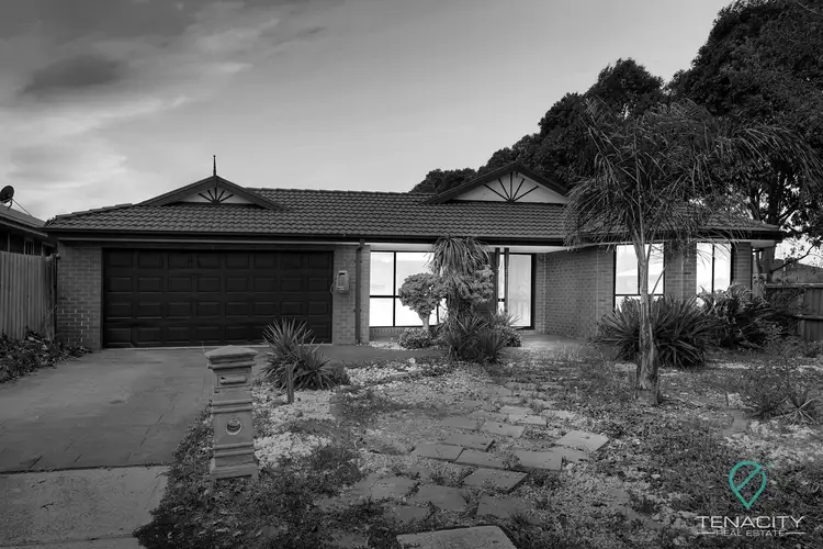 13 University Drive, Taylors Hill VIC 3037