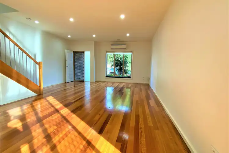 Fourth view of Homely unit listing, 1/6 Sycamore Avenue, Tullamarine VIC 3043
