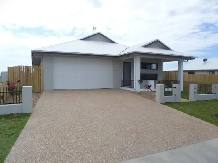 99 Sunhaven Boulevard, Burdell QLD 4818