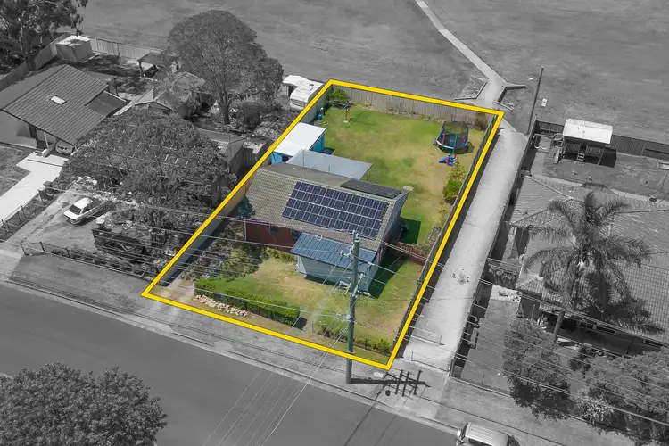 43 Manila Road, Lethbridge Park NSW 2770