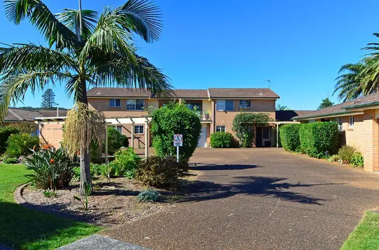 Main view of Homely townhouse listing, 4/15 Bogan Road, Booker Bay NSW 2257