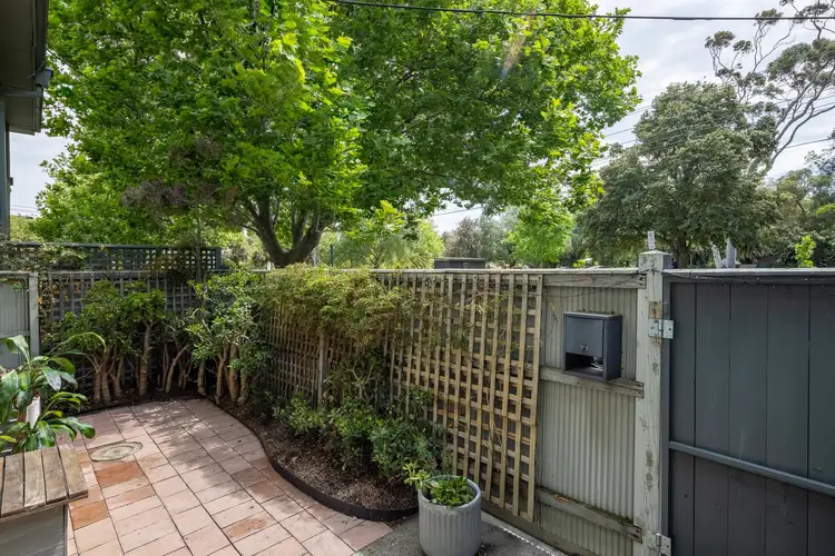 2/24 Charles Street, Elsternwick VIC 3185