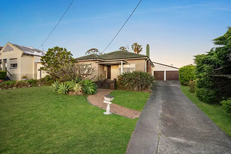 90 Hill Street, Belmont NSW 2280