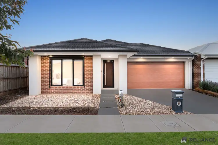 3 Kirkham Drive, Thornhill Park VIC 3335