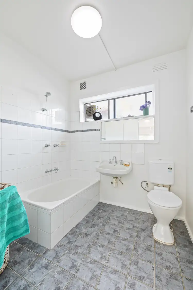 Fifth view of Homely apartment listing, 2/90 Harold Street, Thornbury VIC 3071