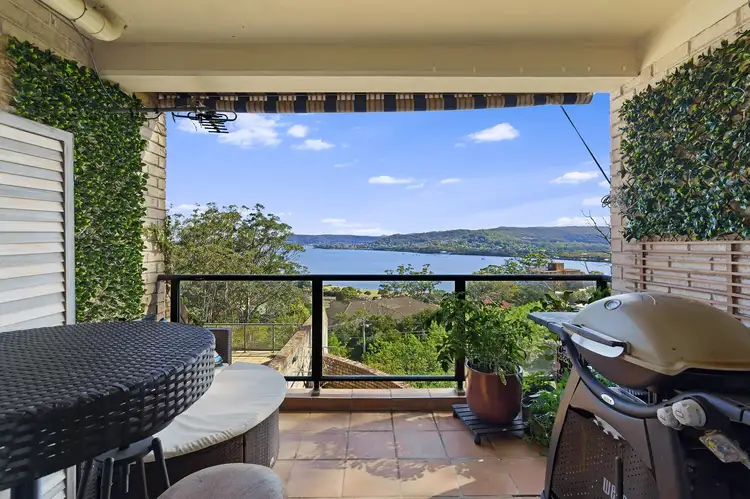18/92 John Whiteway Drive, Gosford NSW 2250