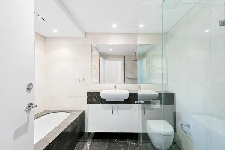 Fifth view of Homely house listing, 121 Kangaroo Point Road, Kangaroo Point NSW 2224