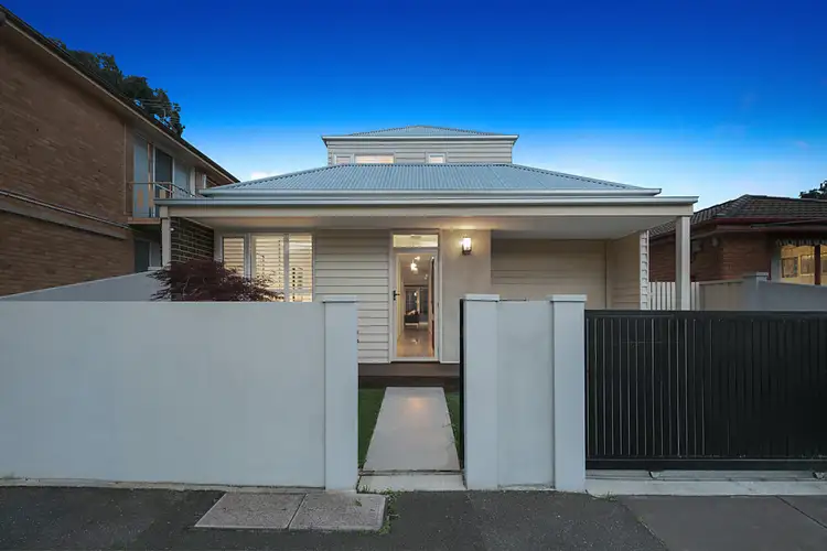 18 Malakoff Street, St Kilda East VIC 3183